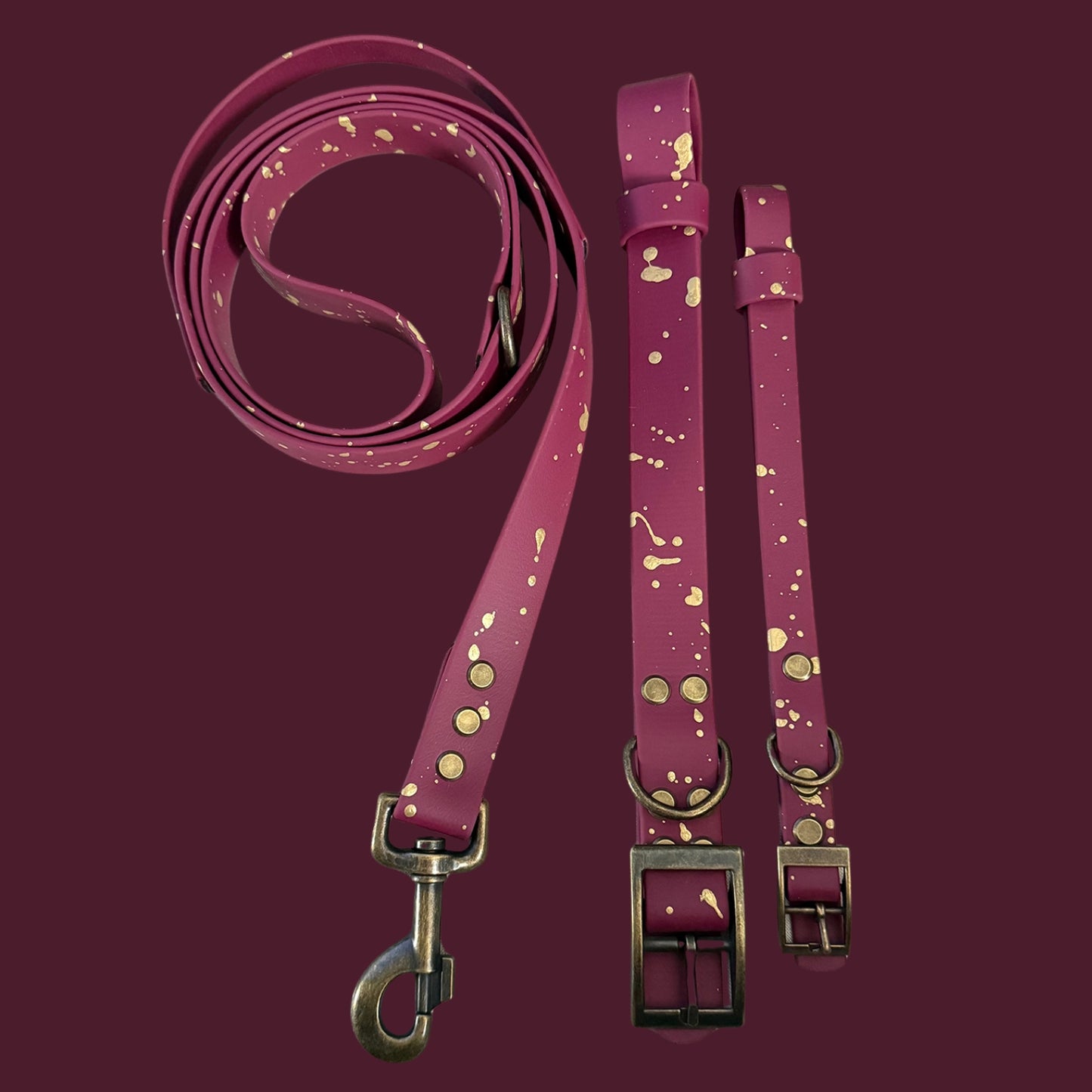 Mulberry Magic ✨ Waterproof dog collar and lead
